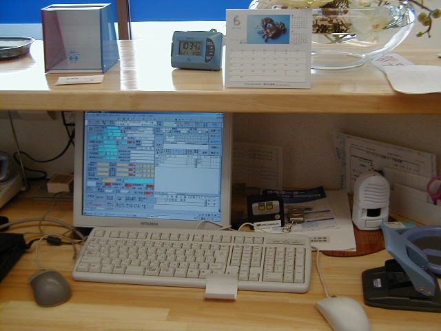 P1010101.JPG
 ORG[640 x 480] NOW[ 588 x 441]
(補正前倍率91％倍率補正をして91％で表示中)